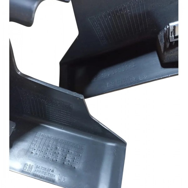 Soleira Interna Dianteira Gm Spin 2014 2019 Original Preto