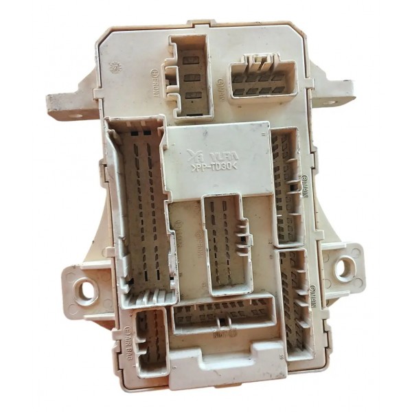 Caixa Fusiveis Hyundai I30 2.0 2009 2012