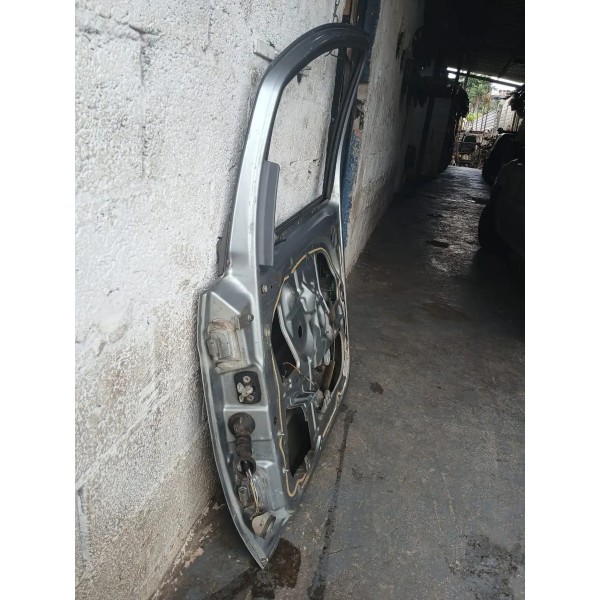 Porta Dianteira Direita Fiat Idea 2005 2010 Usado Dianteira Direito Cinza
