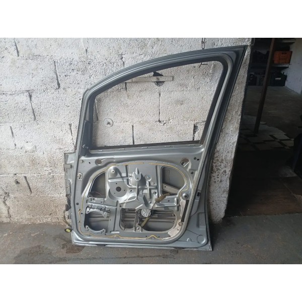 Porta Dianteira Direita Fiat Idea 2005 2010 Usado Dianteira Direito Cinza