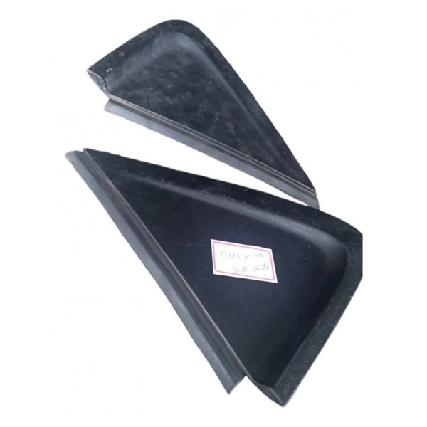 Moldura Lateral Porta Traseira Gm Onix 2020 A 2024 Preto